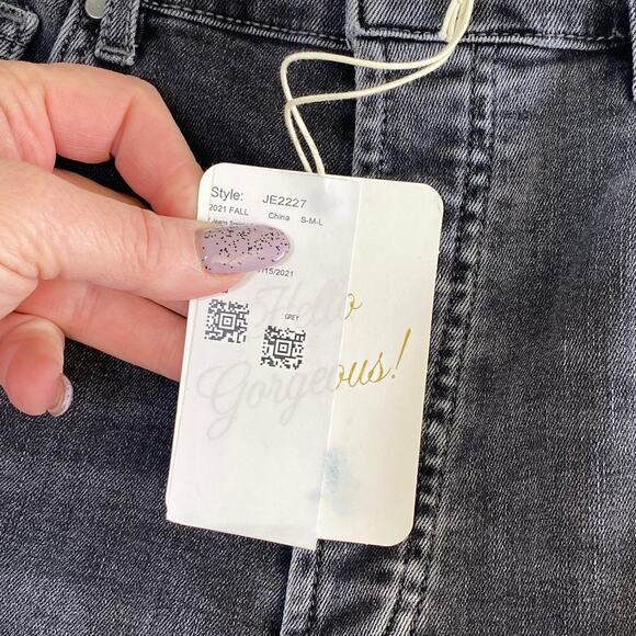 Elan Black Washed Button Fly Raw Hem High Rise Cropped Ankle Jeans Small 4 US 27 - Picture 8 of 11